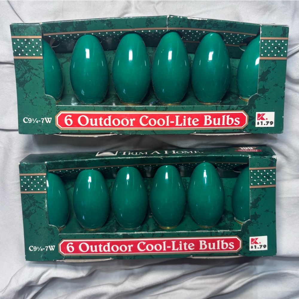 Vintage Green C9 Outdoor Cool-Lite Bulbs